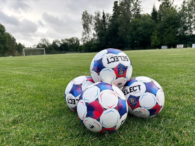 Storbråk på division sex-match – spelare slogs blodig