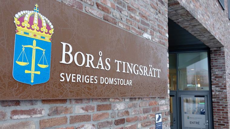 Barnens skräck – jagades av blottare