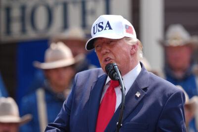 Trumps stöd på bottennivå