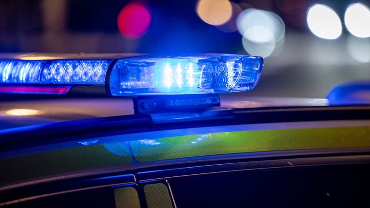 Misstänkt föremål hittades vid husrannsakan – bombskyddet inkallat