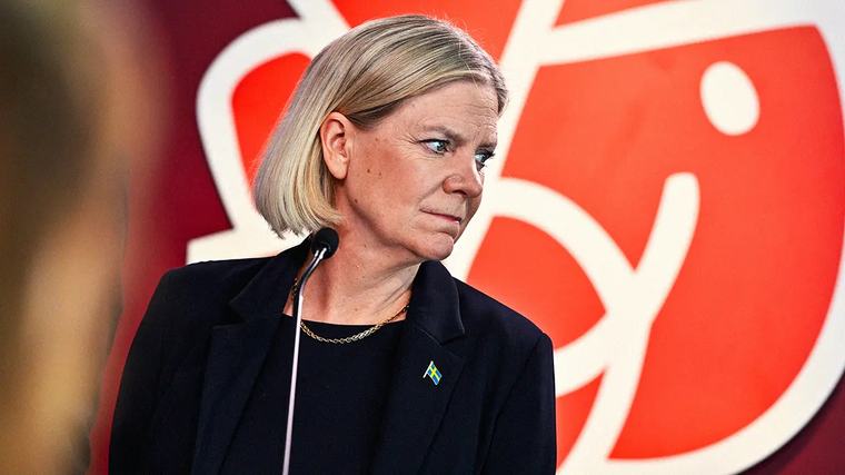 S rasar i ännu en mätning – lägsta stödet hittills L långt under riksdagsspärren.