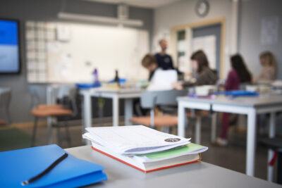 Svenska 15-åringar på historiskt låg Pisa-nivå