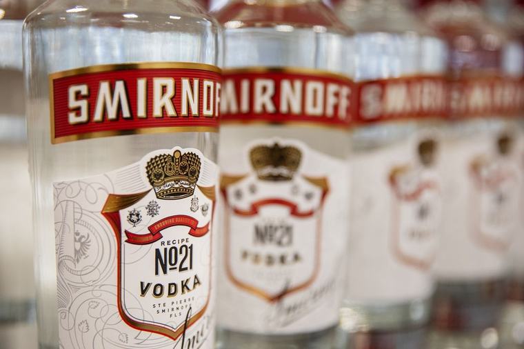 Fler av Järfällas ungdomar dricker sprit och röker