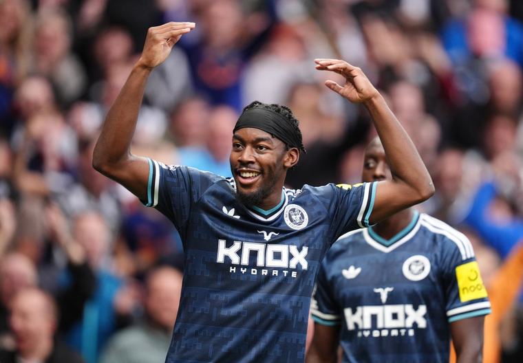Elanga målskytt igen – sänkte Tottenham