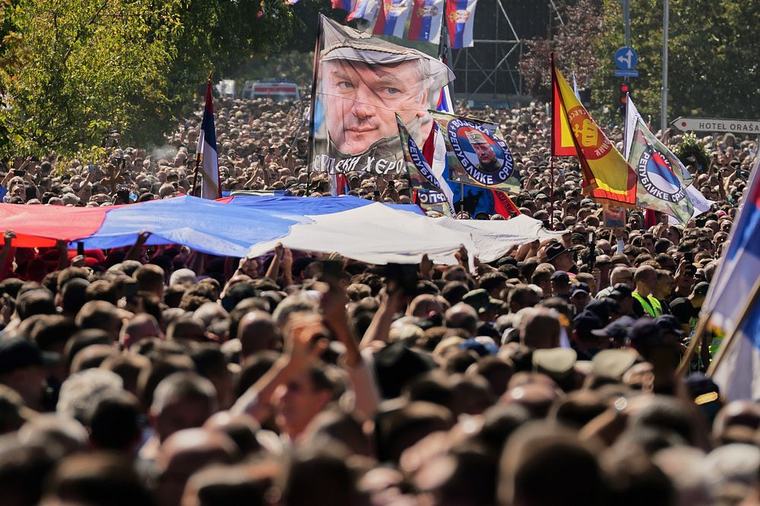 ”Chockerande” – EU-kritik mot Mladic-hyllning