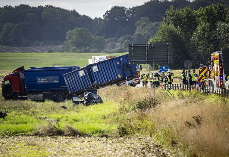 Man omkom utanför Staffanstorp i kollision med lastbil