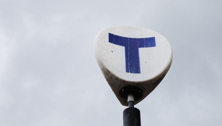 Stora störningar i Stockholms tunnelbanetrafik