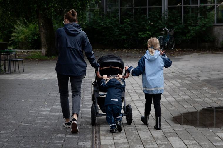 Ekonomisk frihet måste också gälla ensamstående mammor
