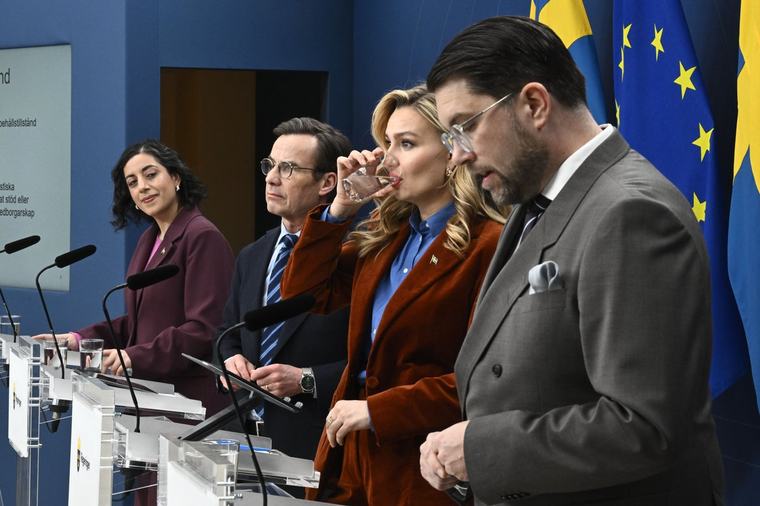 ”Regeringen behöver sluta leta syndabockar och börja göra sin egen hemläxa.”