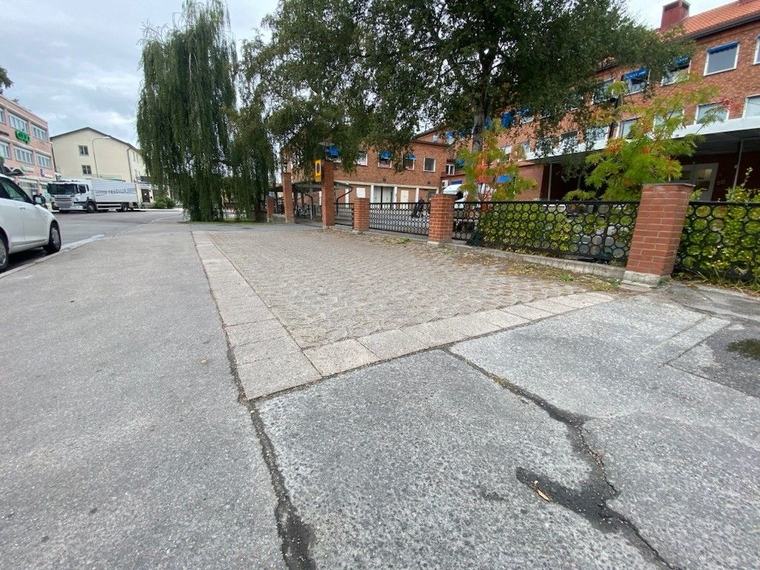 Här fick felparkeraren böter på 2 600 – av bolag utan tillstånd