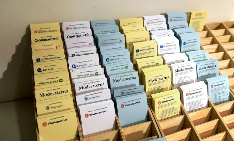 Väljare stjäl valsedlar – polisanmäls: ”Angrepp på demokratin”