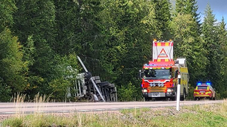 Lastbilsolycka – räddningstjänst larmades