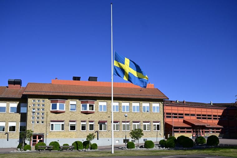 Bevakningskameror slogs på precis innan dådet