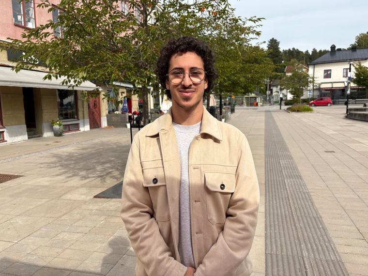 21-årige Ibrahim Adam yngst på S-listan i Lindesberg: ”Politiken påverkar många delar av ditt liv”