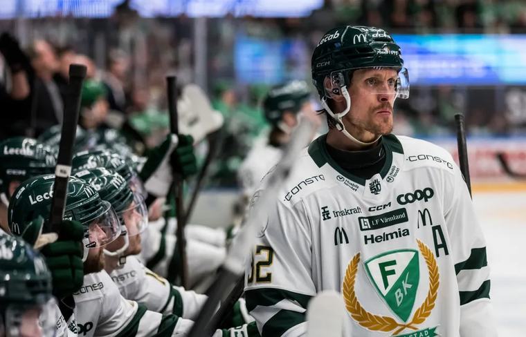 Färjestad ska vända trenden – när backveteranen är tillbaka
