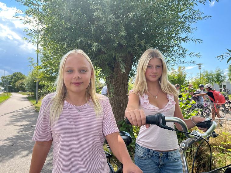 Alva, 11, och Sally, 12, tar cykeln till skolan – kan vinna pengar