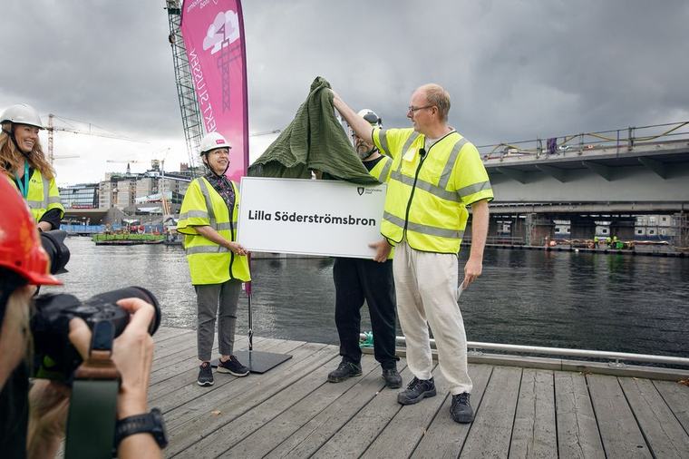 Följ med upp på nya cykelbron i Slussen: "Landmärke"