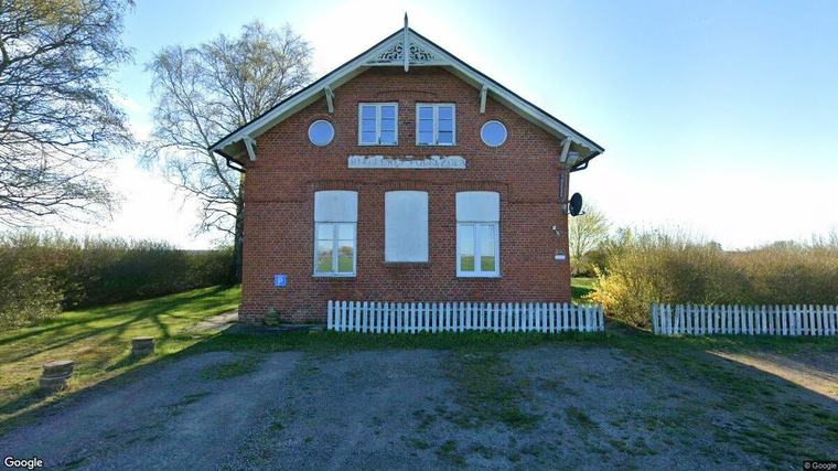 Stor villa i Staffanstorp har fått ny ägare – priset: 2 644 000 kronor