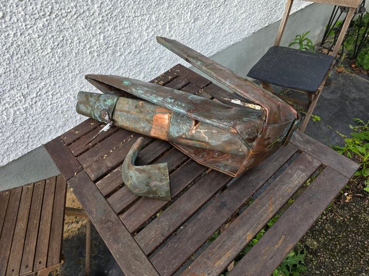 Grannens jakt efter koppartjuvarna: ”Hörde ljud från vinden”