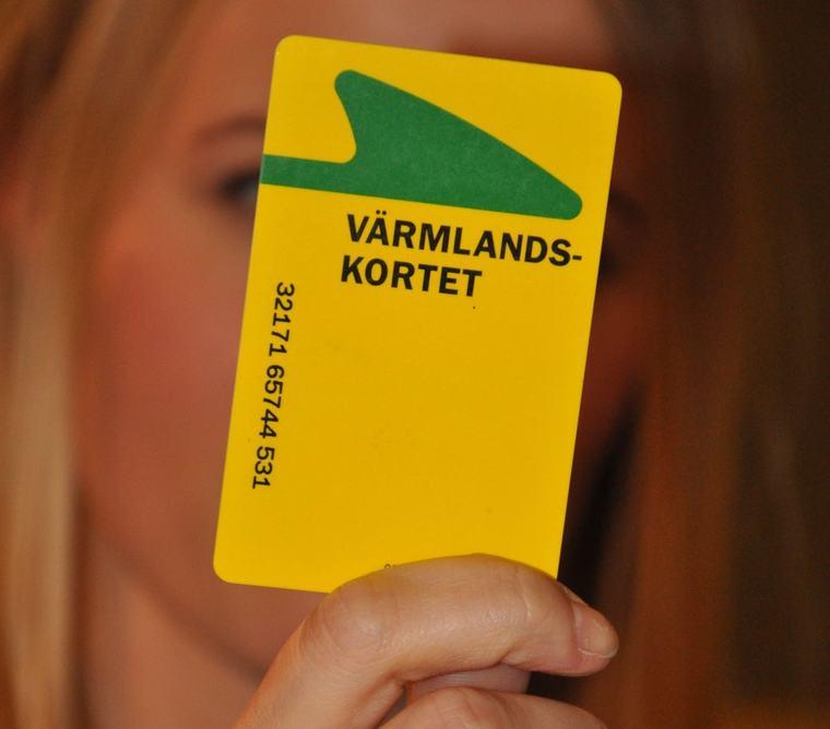 Sara, 16, vittnar om hotfulla män på bussen