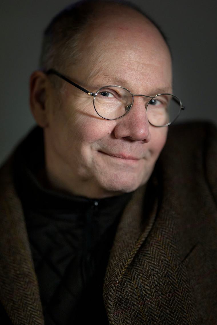 Kan extrem framgång leda till katastrof? Peter Englunds bok om att misslyckas är höstens roligaste