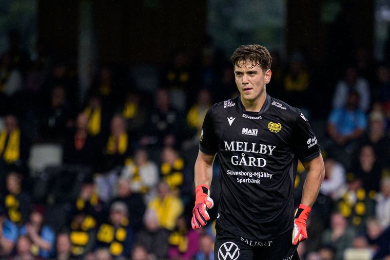 Tuff debut för Mjällbys nye målvakt: ”Många plus och några minus”