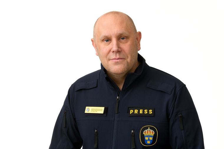 Man skadad vid misstänkt rån – försökte stoppa biltjuvar
